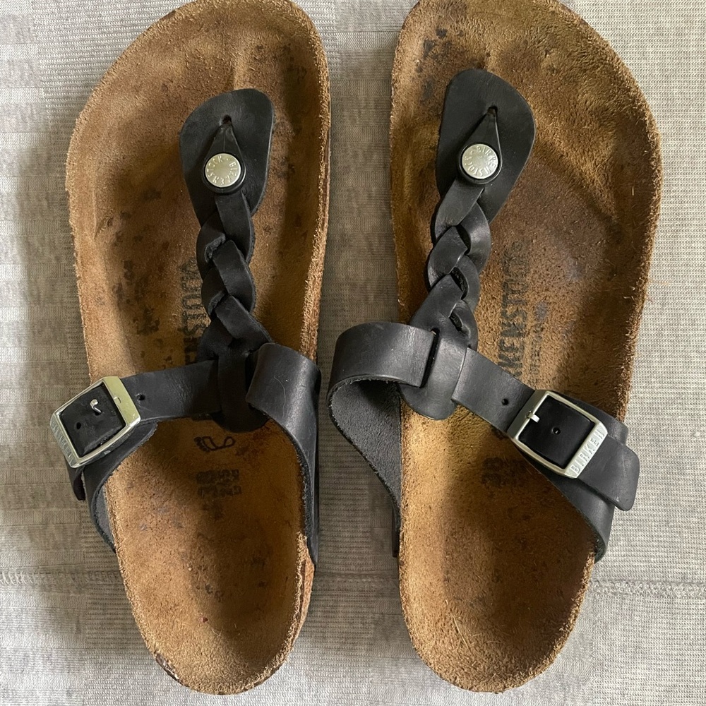 * Like New* Birkenstock Black Leather Sandals Size 38